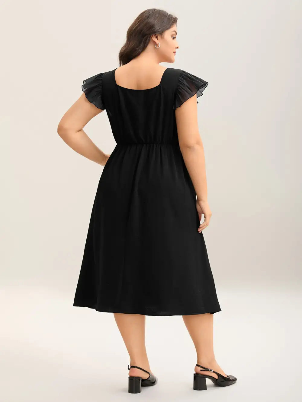 Spliced Gathered Neckline Pockets Midi Dress
