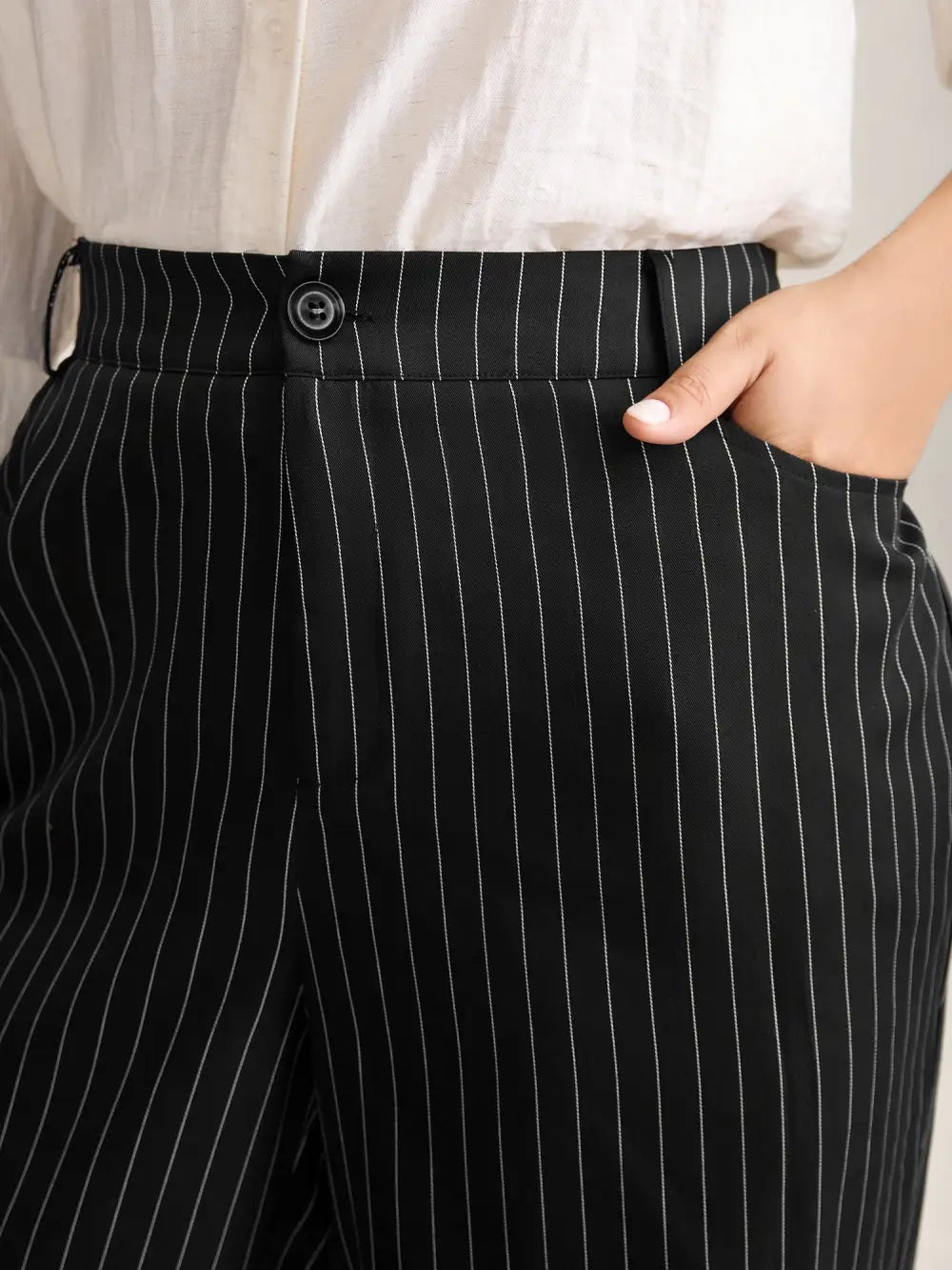 Stripes Print Pockets Straight-Fit Pants