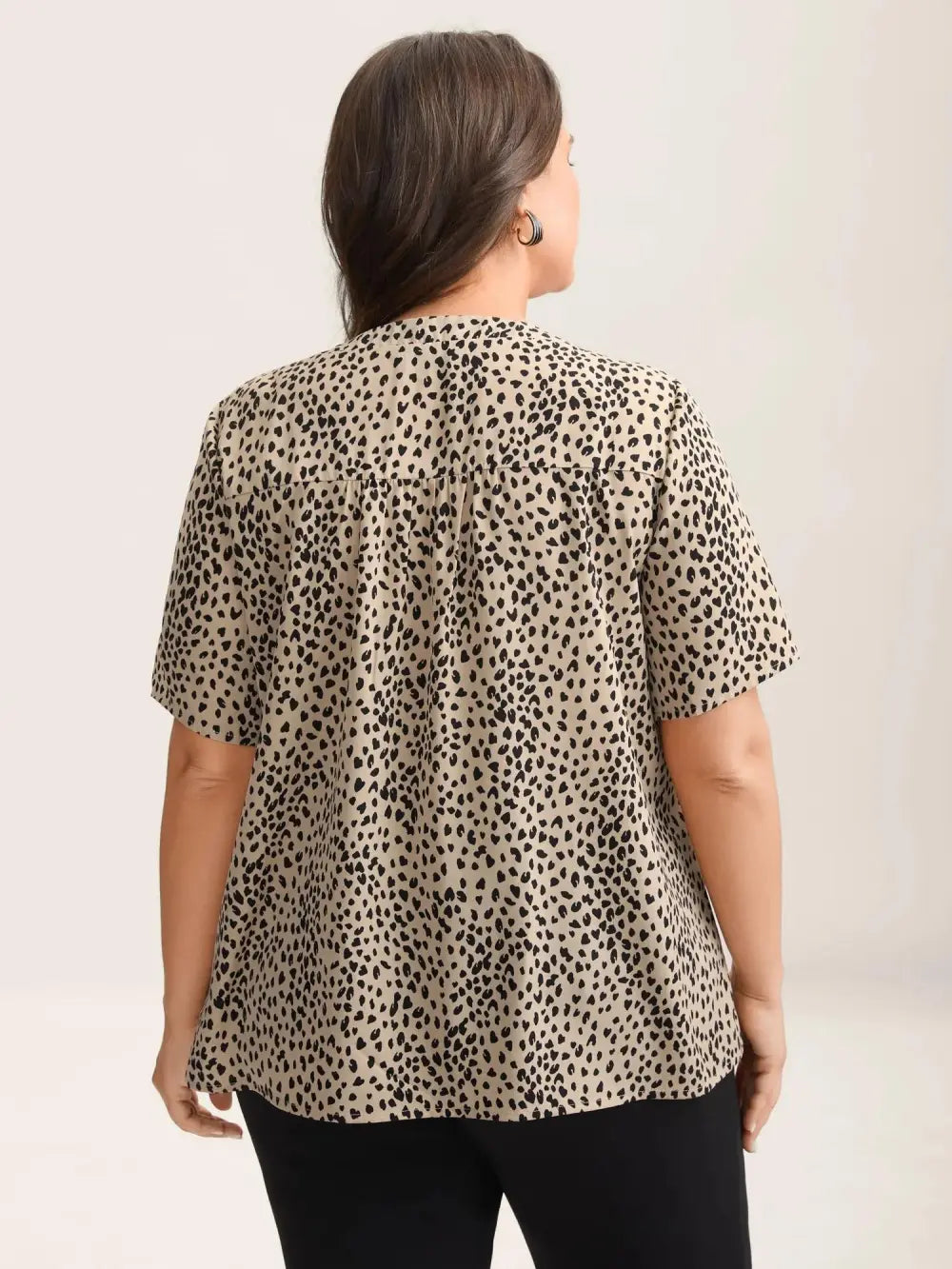 Leopard Print Toothpick Pleat Blouse