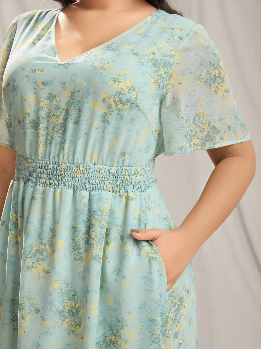 Breezy Floral Shirred Pockets Maxi Dress