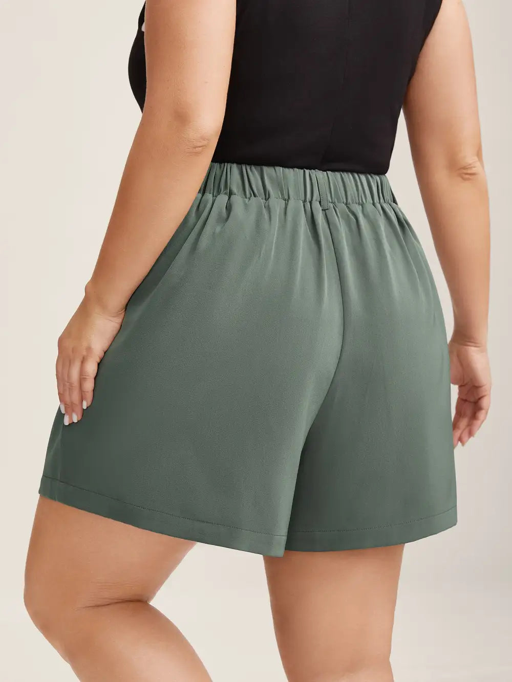 Pull-On Wide-Leg Pockets Shorts