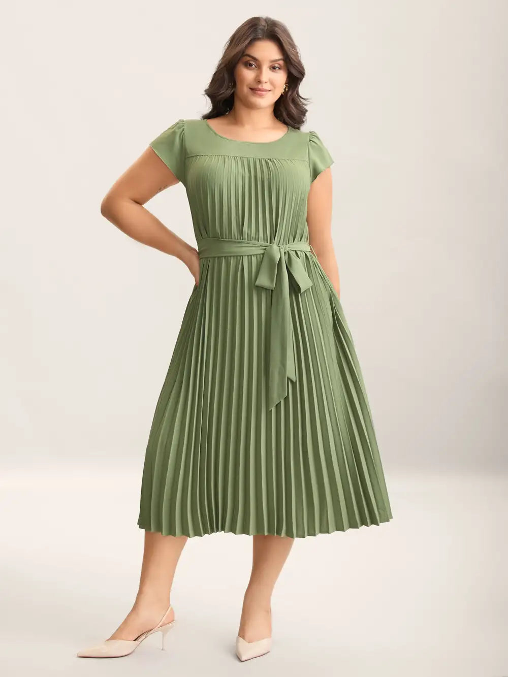 Plicated Detail Belted Pockets Maxi Dress