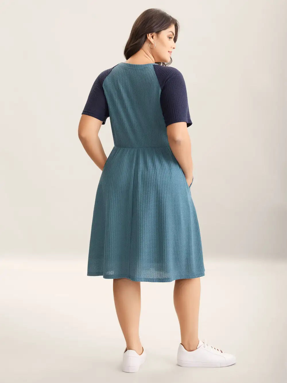 Textured Adjustable Waist Tie Knit Midi Dress