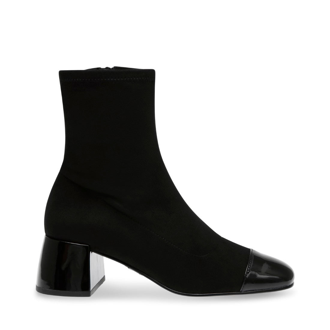 FAR-OUT BLACK/BLACK