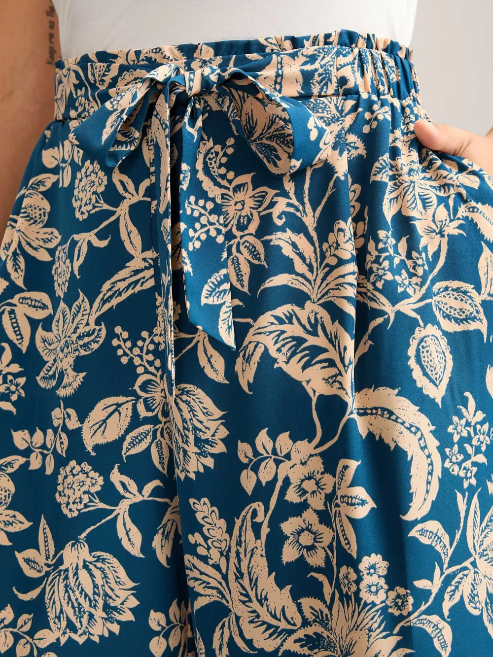 Floral Perfection Belted Wide-Leg Pants