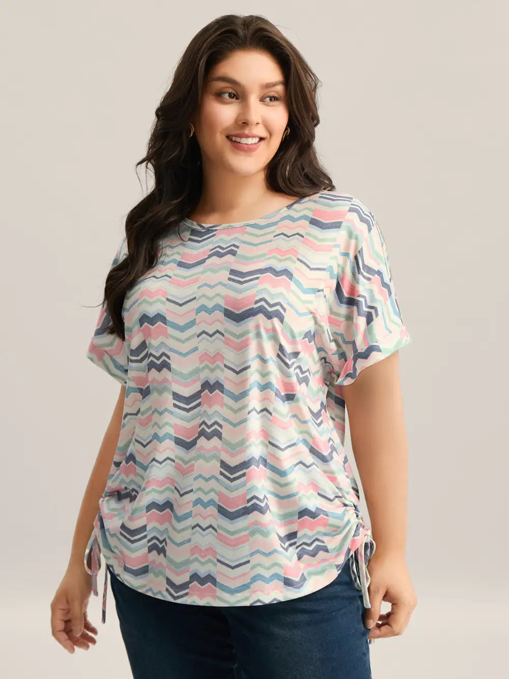 Stretchy Geometric Print Curvy Knit Top
