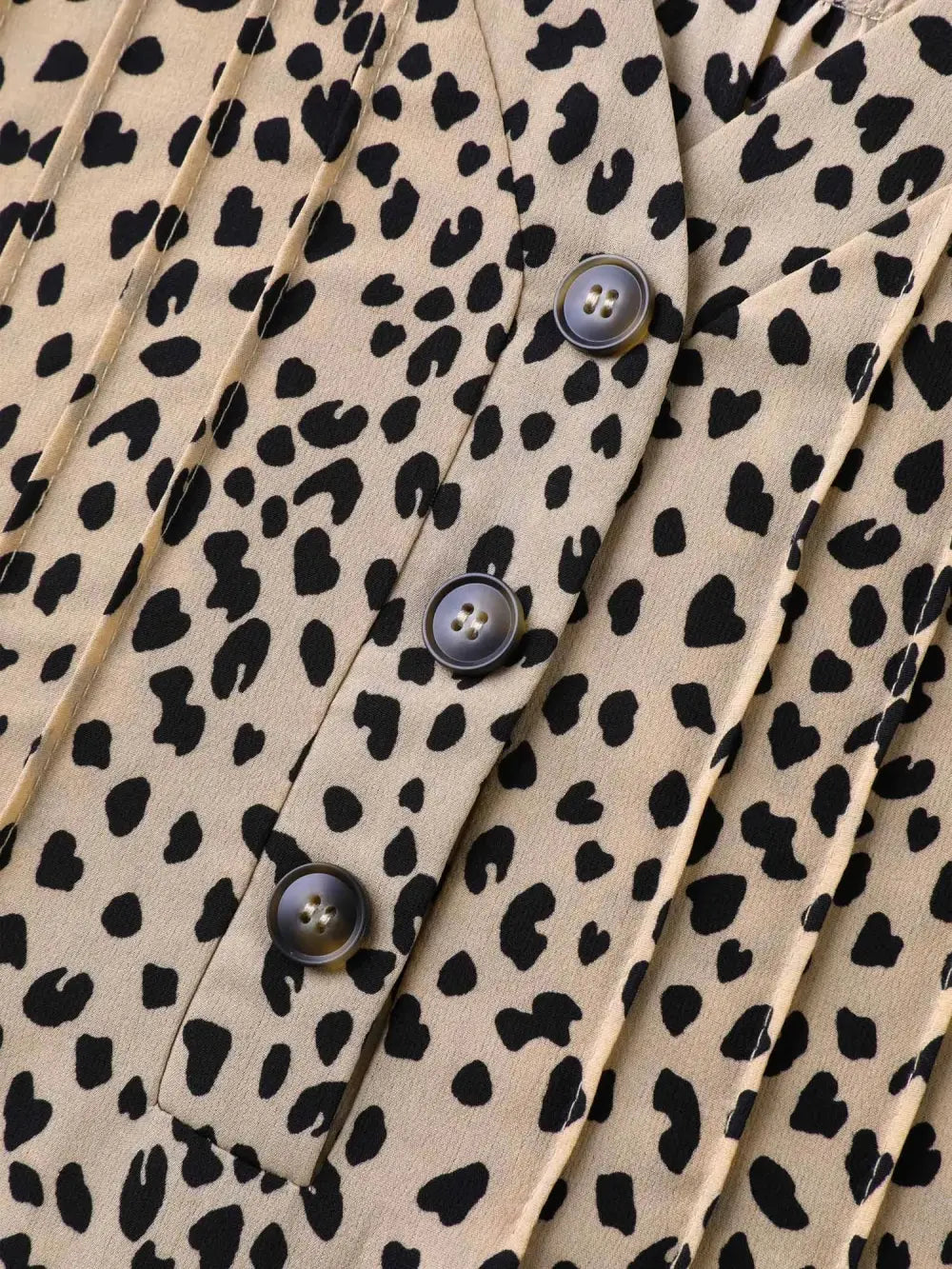 Leopard Print Toothpick Pleat Blouse