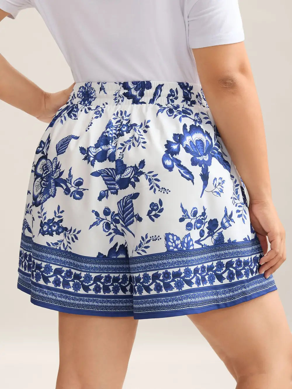 Floral Print Drawstring Straight-Leg Shorts