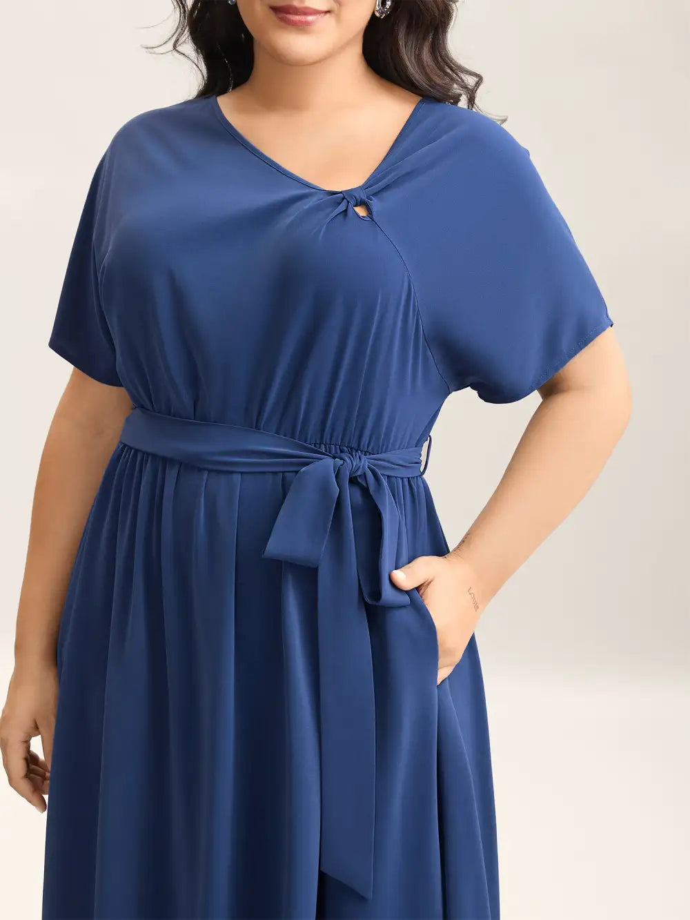 Keyhole Belted Pockets Plain Midi Dress