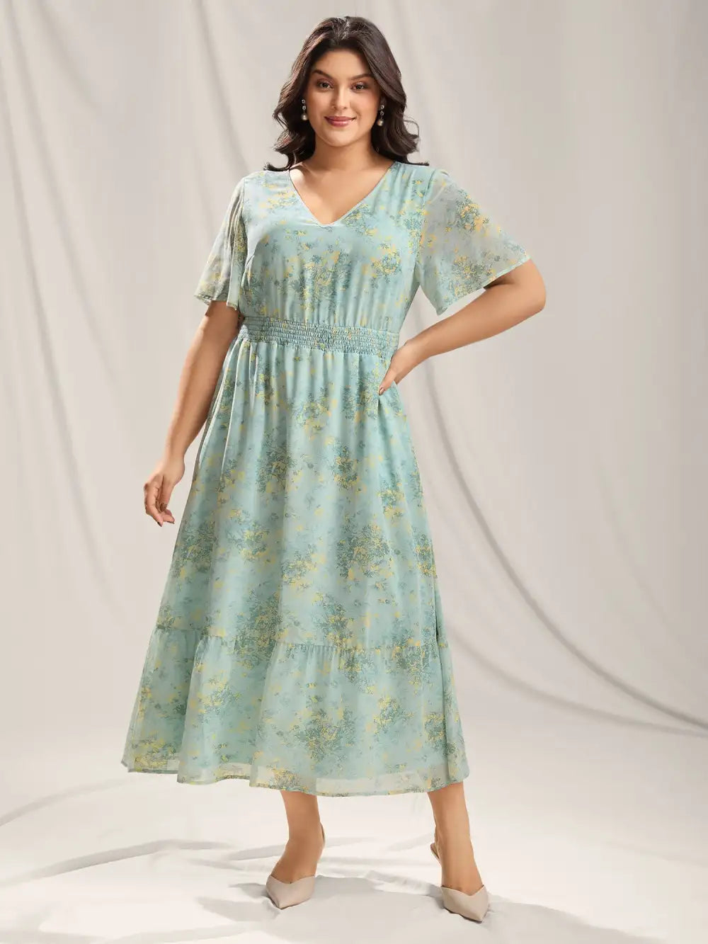 Breezy Floral Shirred Pockets Maxi Dress