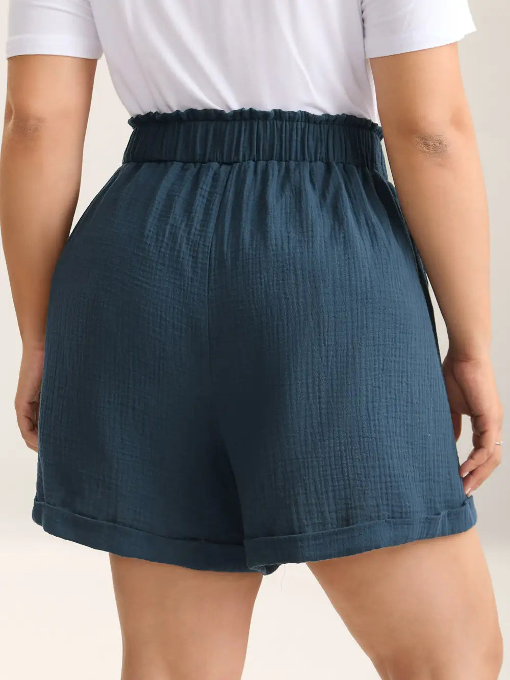 Curved Hem Straight-Leg Shorts